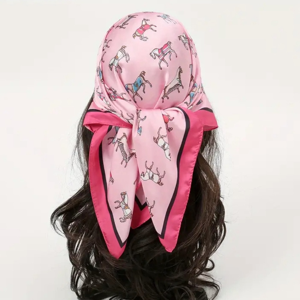 27.6" Horse Print Bandana Classic Satin Square Scarf Elegant Head Wrap Scarves